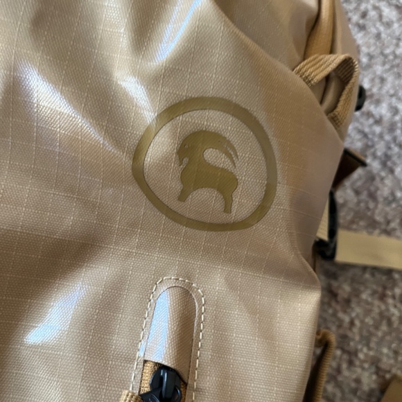 Backcountry Destination 30L travel / every day carry Backpack, tan - Picture 4 of 10